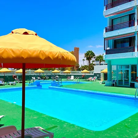 Olympia Sea View Апартаменти *